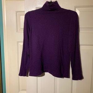 Plum 100% cashmere sweater - med/lrg